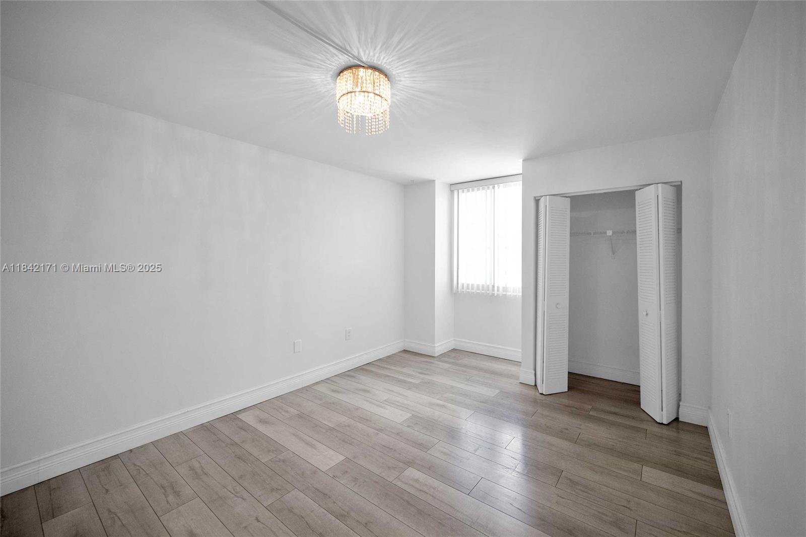 MADISON DOWNTOWN CONDO - Residential