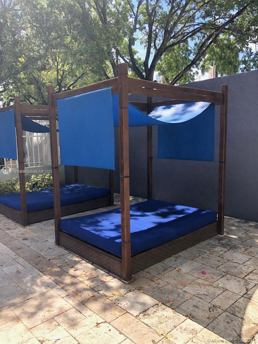 MADISON DOWNTOWN CONDO - Residential