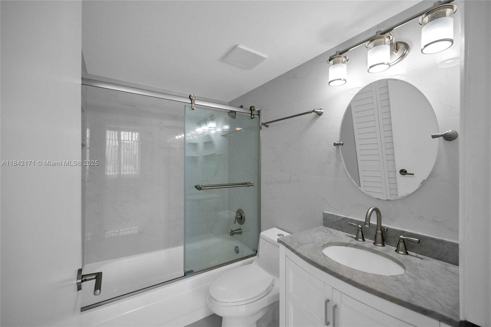 MADISON DOWNTOWN CONDO - Residential