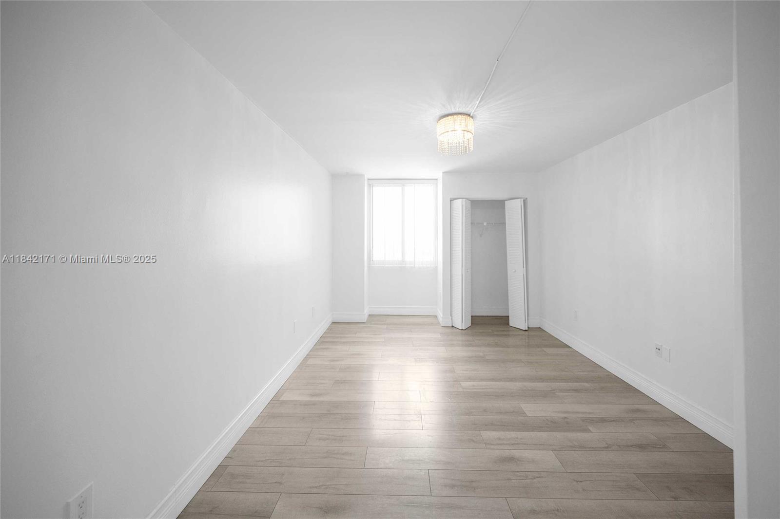 MADISON DOWNTOWN CONDO - Residential