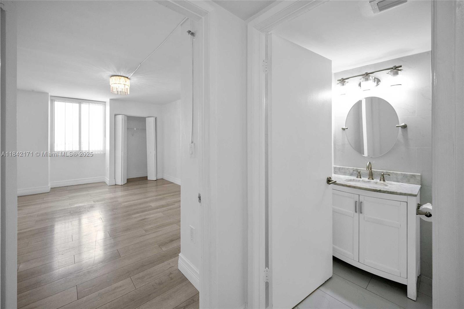 MADISON DOWNTOWN CONDO - Residential