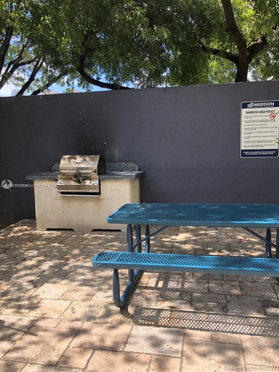 MADISON DOWNTOWN CONDO - Residential