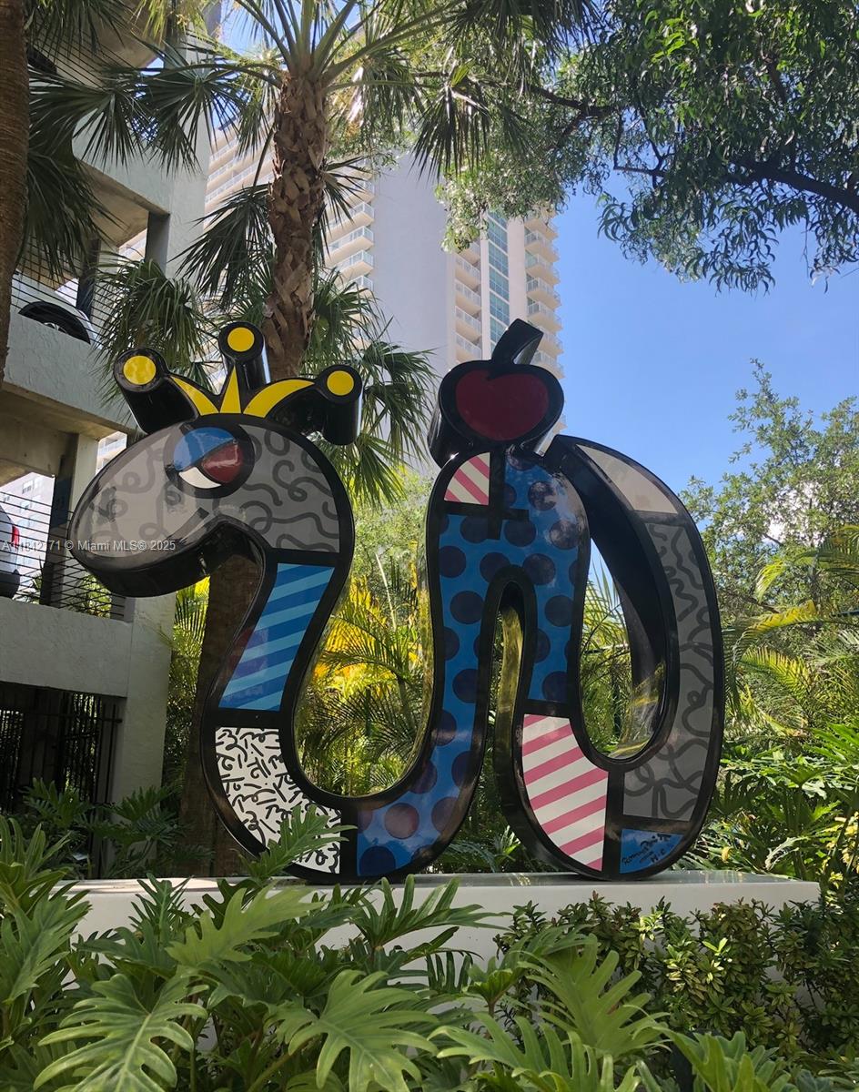 MADISON DOWNTOWN CONDO - Residential