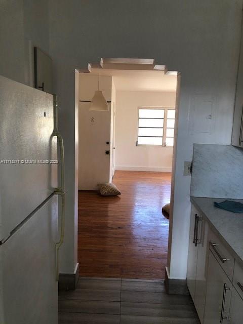 Address Not Disclosed, Miami Beach, Miami-Dade County, Florida - 2 Bedrooms  
1 Bathrooms - 