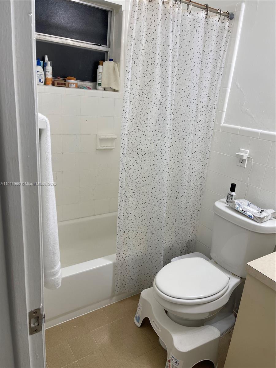 SAGA VIEW - Residential Lease