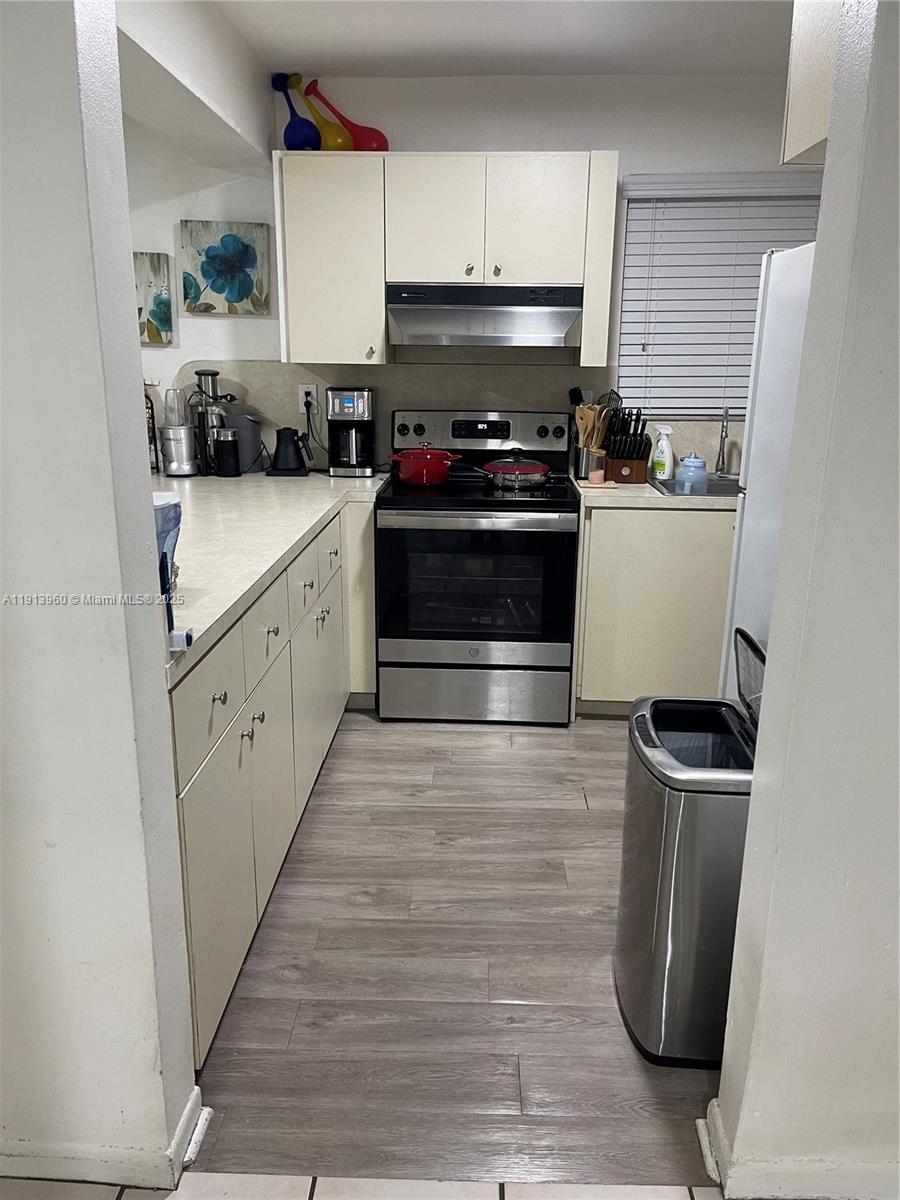 SAGA VIEW - Residential Lease