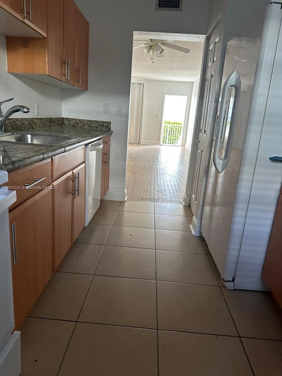 NORTHERN STAR CONDO - Residential