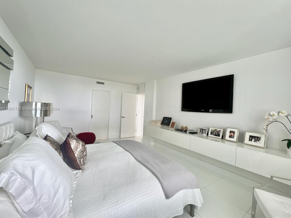 KEY BISCAYNES COMMODORE C - Residential Lease