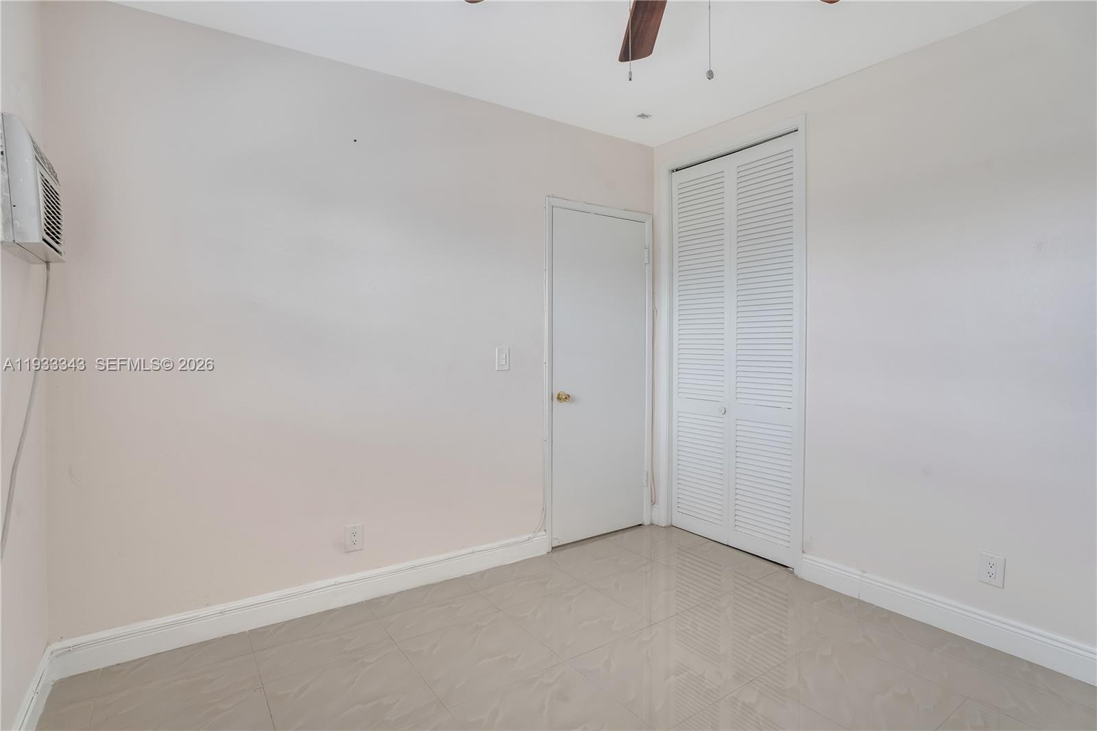 PEMBROKE HOUSE CONDO - Residential