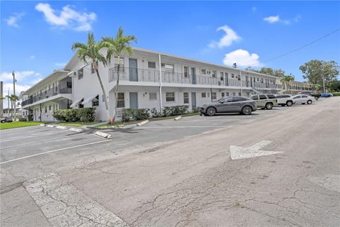 7401 Pines Blvd 221 Pembroke Pines FL 33024