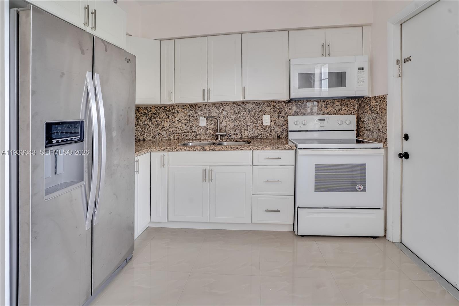 PEMBROKE HOUSE CONDO - Residential