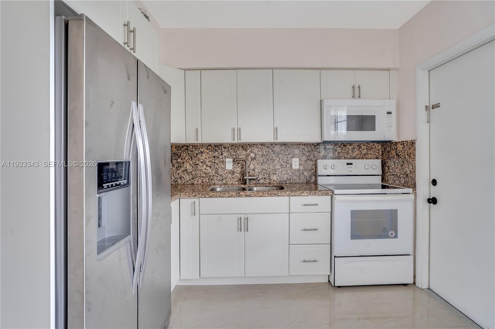 PEMBROKE HOUSE CONDO - Residential