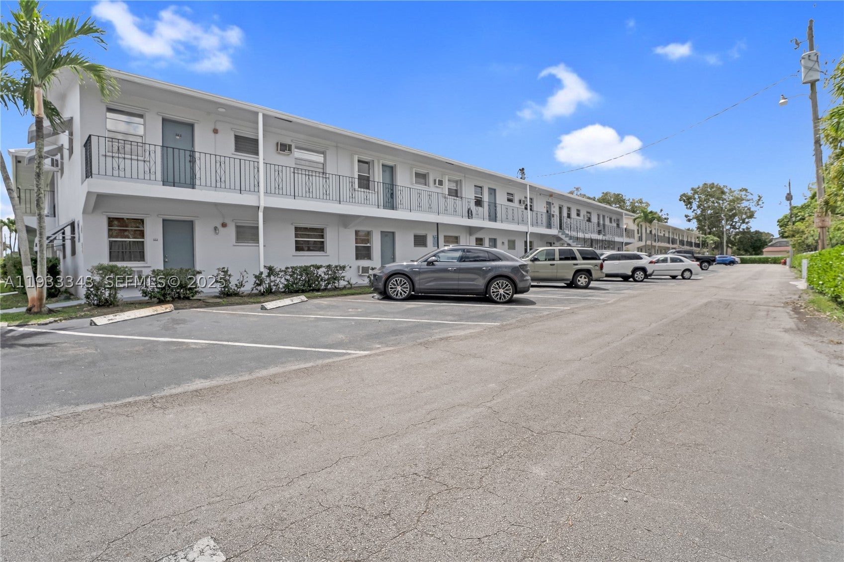 7401 Pines Blvd 221, Pembroke Pines FL 33024