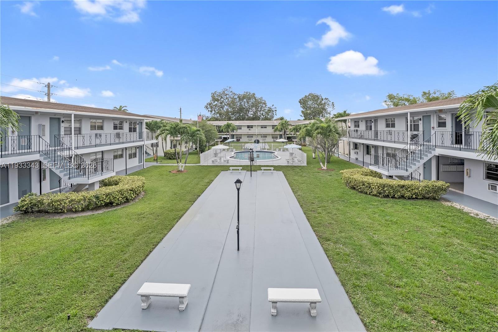 PEMBROKE HOUSE CONDO - Residential