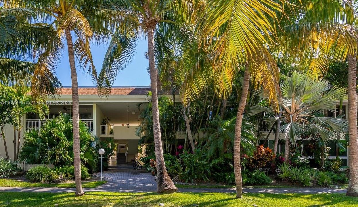 SUNRISE MANOR CONDO - Residential Lease