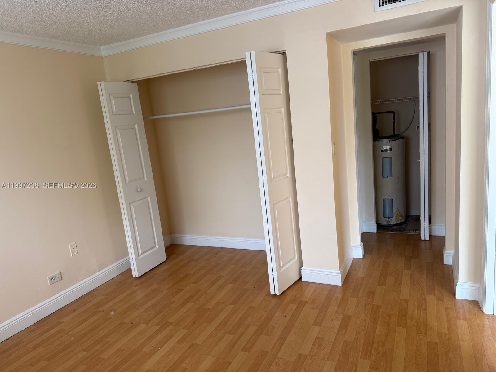 ROYAL OAKS CONDO - Residential Lease