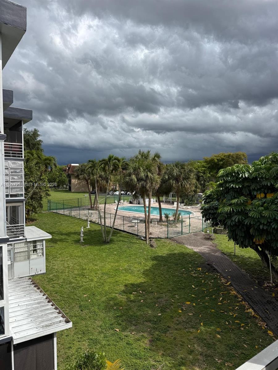 ROYAL OAKS CONDO - Residential Lease