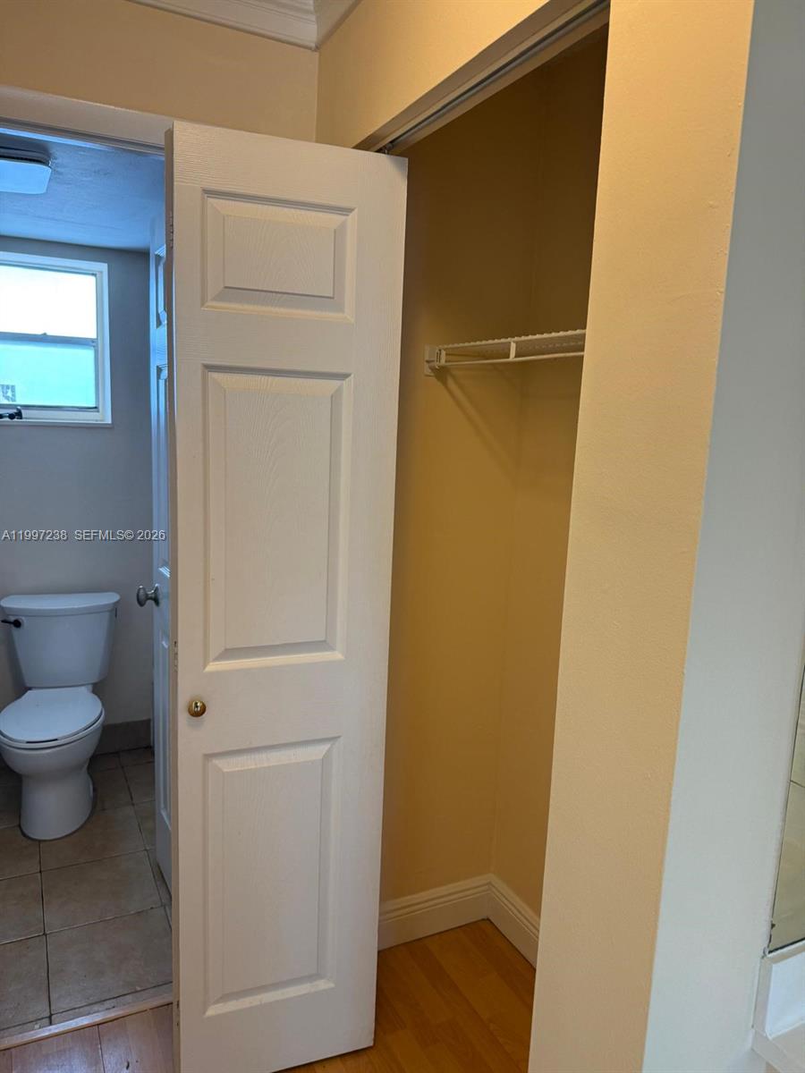 ROYAL OAKS CONDO - Residential Lease