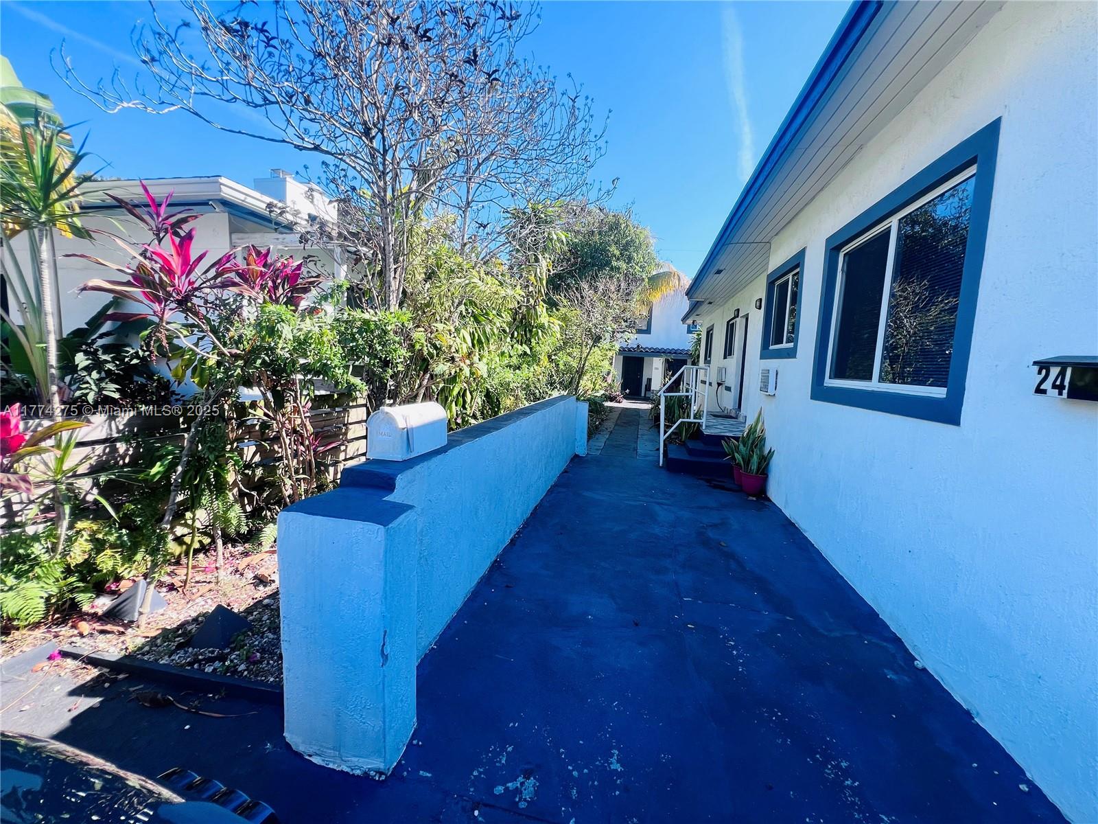 Rental Property at 22 Ne 51st St A, Miami, Broward County, Florida - Bedrooms: 2 
Bathrooms: 1  - $2,000 MO.