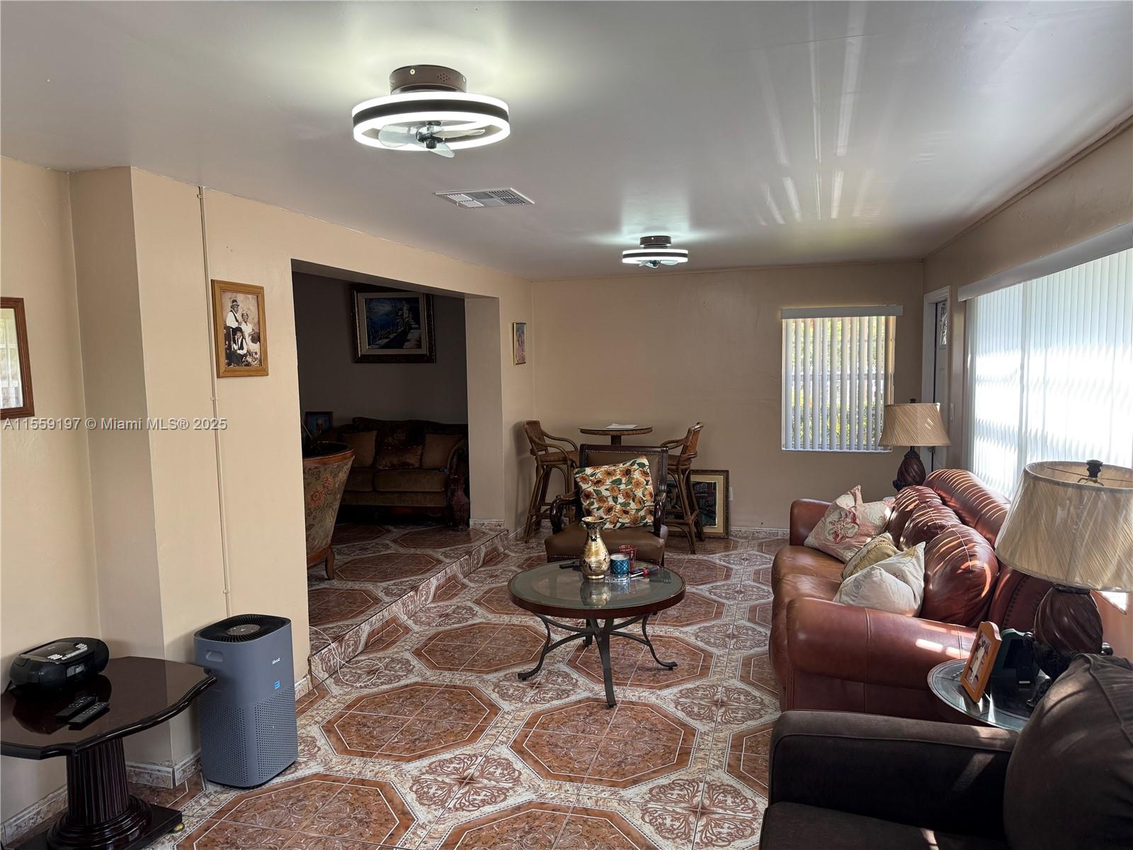 IRONS MANOR HIGH PINE ADD - Residential