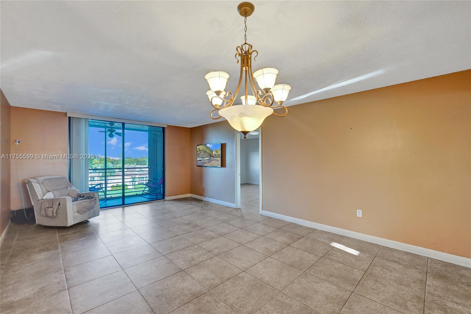 COLONY POINT 6 CONDO - Residential