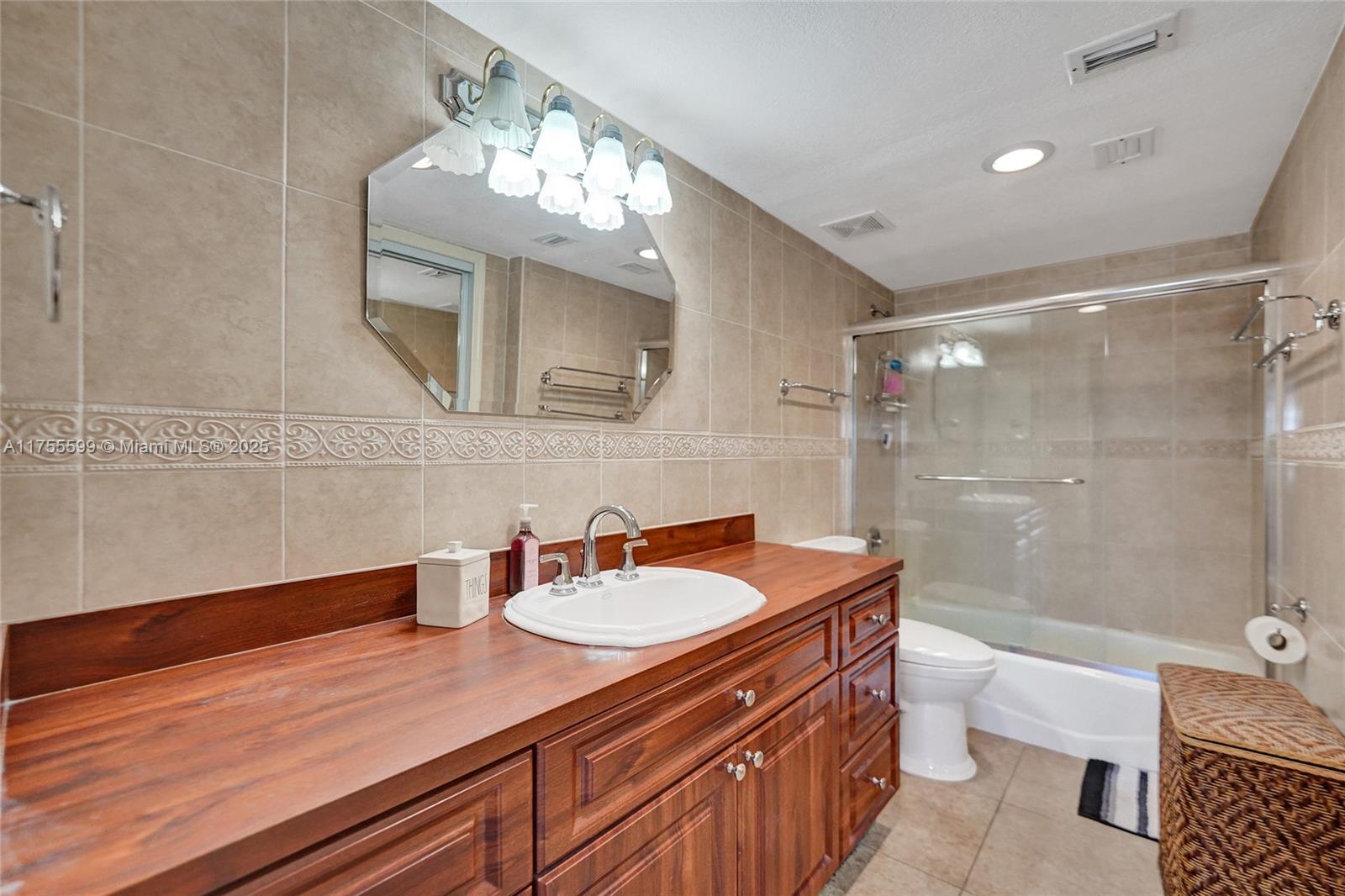 COLONY POINT 6 CONDO - Residential