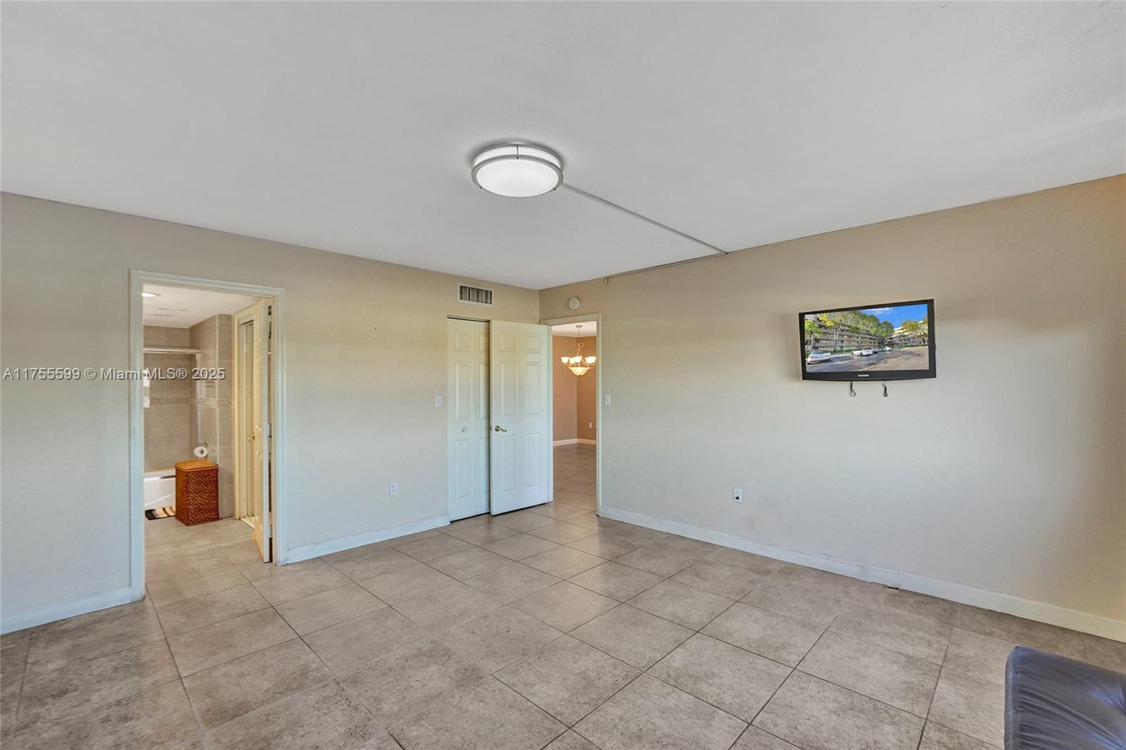 COLONY POINT 6 CONDO - Residential