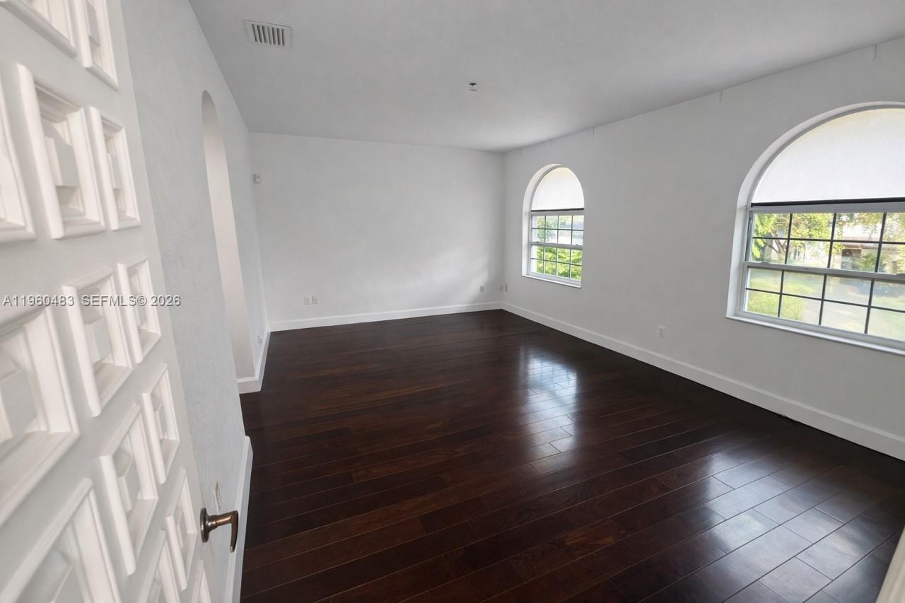 CORAL GABLES COUNTRY CLUB - Residential