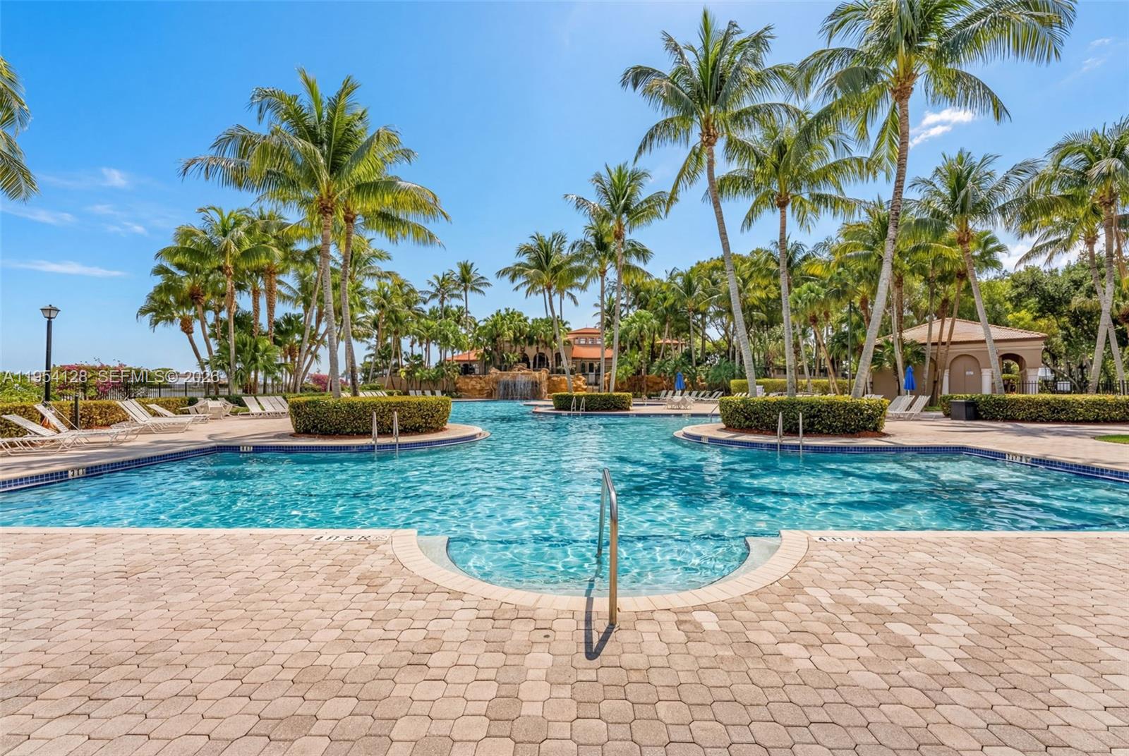 RIVIERA ISLES II - Residential