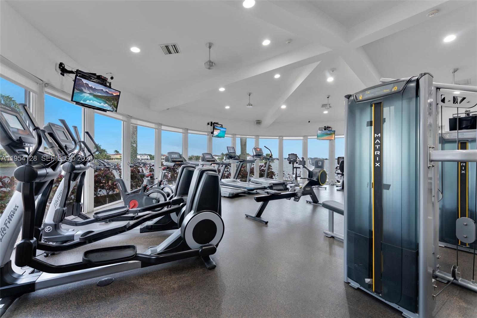 RIVIERA ISLES II - Residential