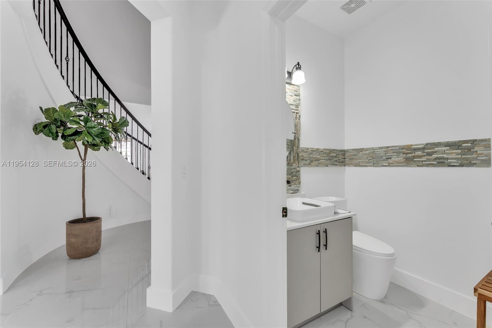 RIVIERA ISLES II - Residential