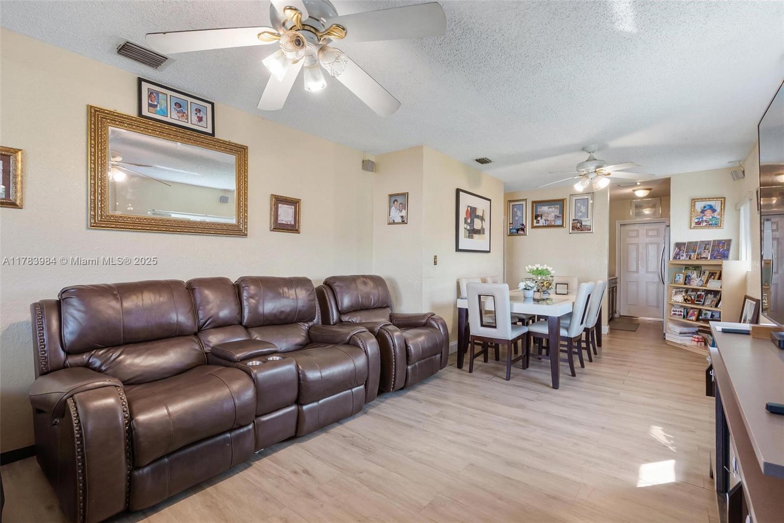 View photos, virtual tours, details... 810 Arizona Ave