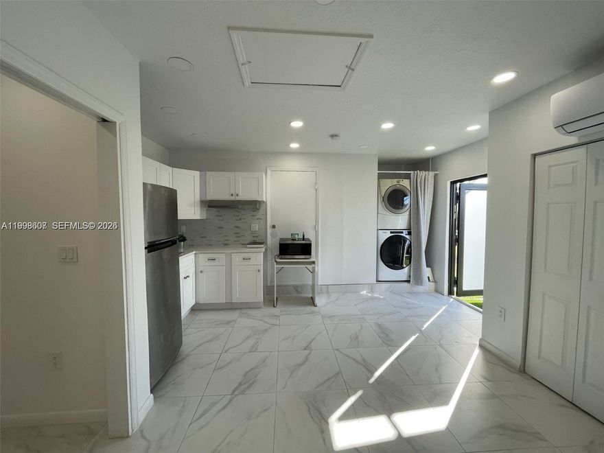 Welcome to this newly renovated 1-bedroom efficiency in Southwest Miami! Features a private entrance, washer/dryer, and all utilities included: water, electricity, and WiFi. New stove, Fridge, dishwasher, and MORE! Ideal for 1-2 working professionals. Move-in requires 1 month’s rent + $2000 security deposit. Submit an offer with a rental application, proof of income, valid FL license, background check (including credit/eviction history). No smoking allowed. Available June 1, 2026