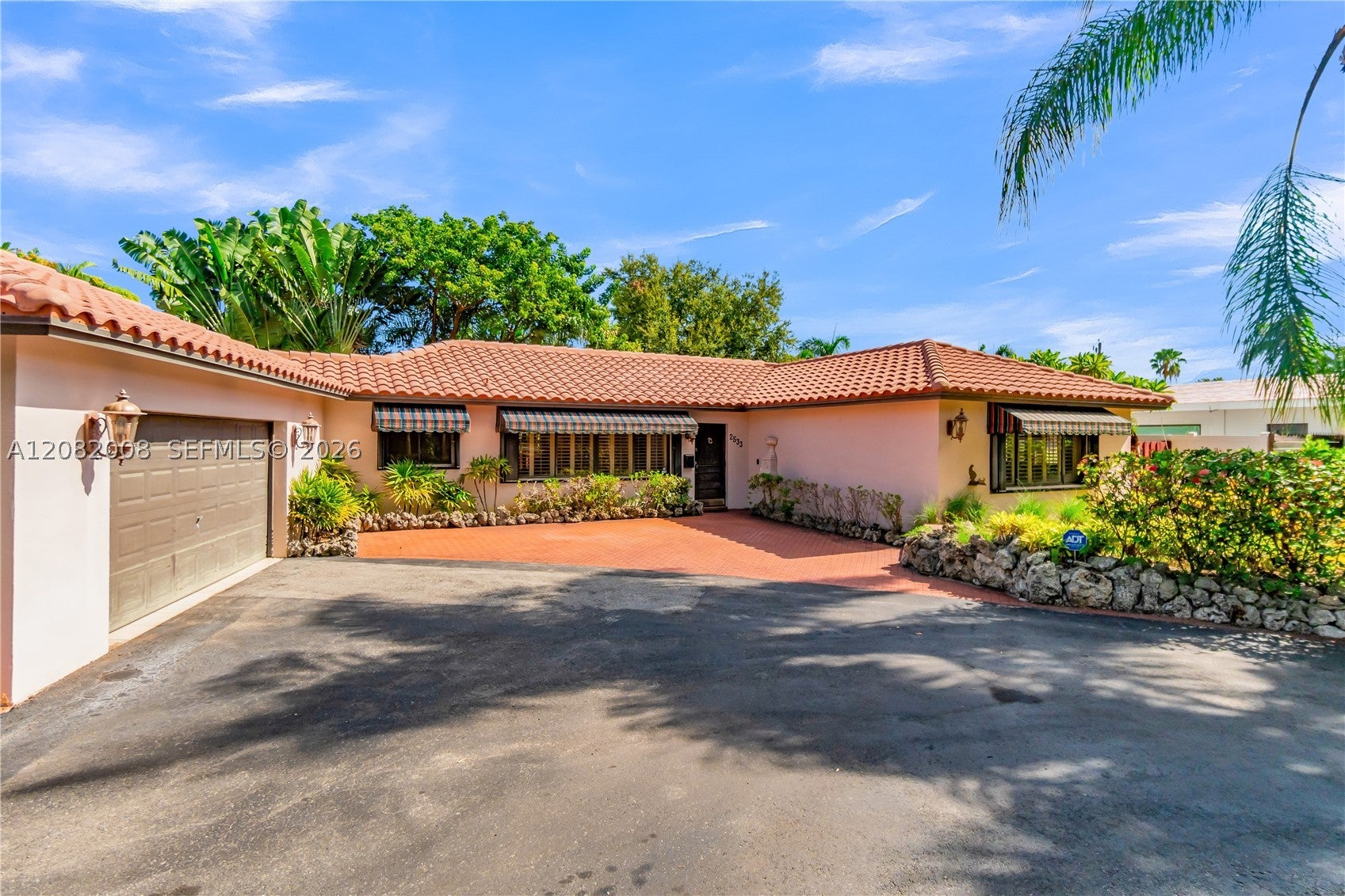 2533 NE 35th Dr