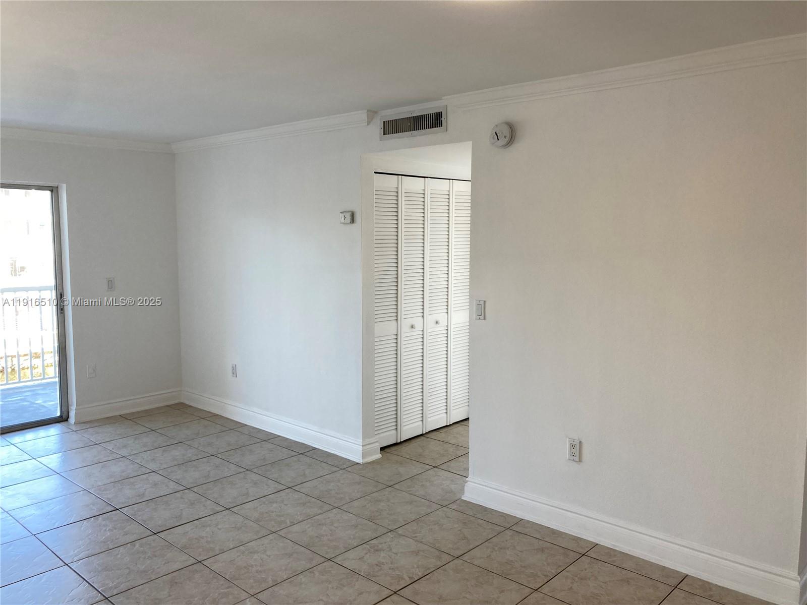 SUNSHORES CONDO - Residential