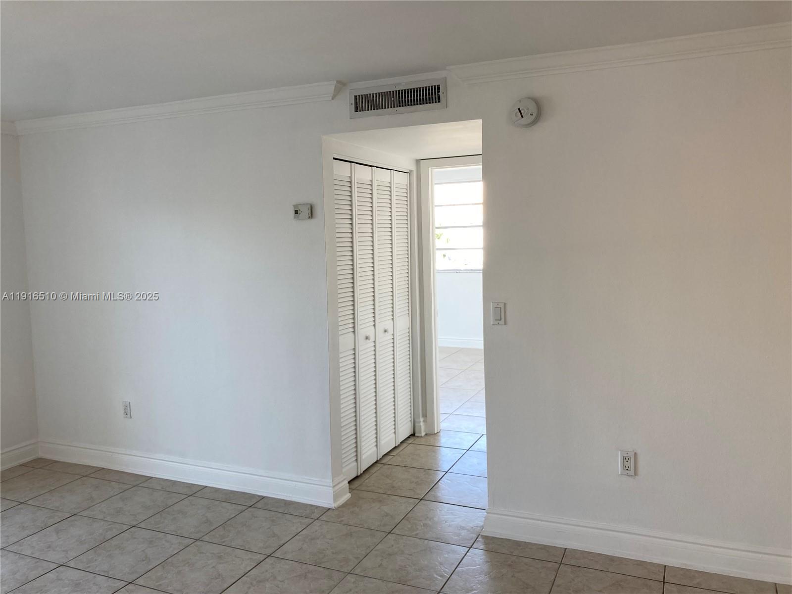 SUNSHORES CONDO - Residential