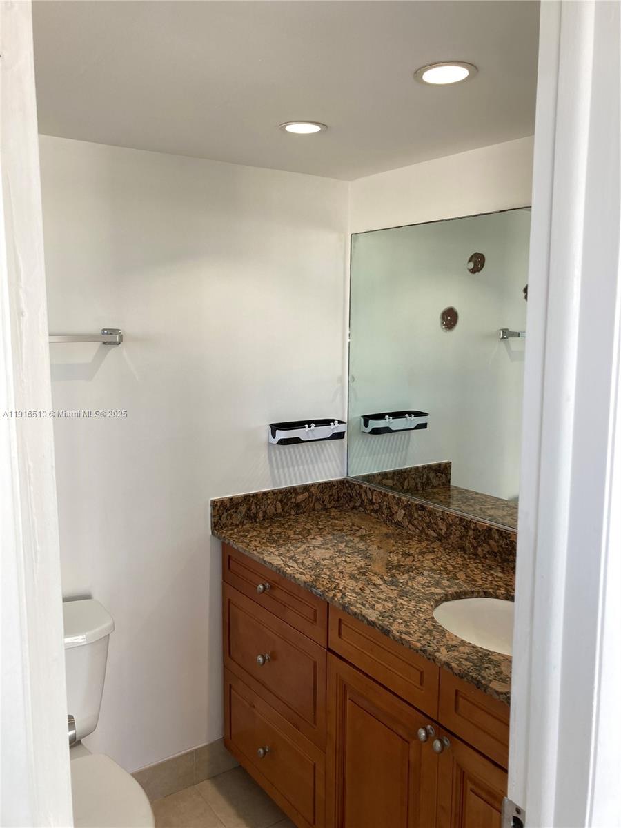 SUNSHORES CONDO - Residential