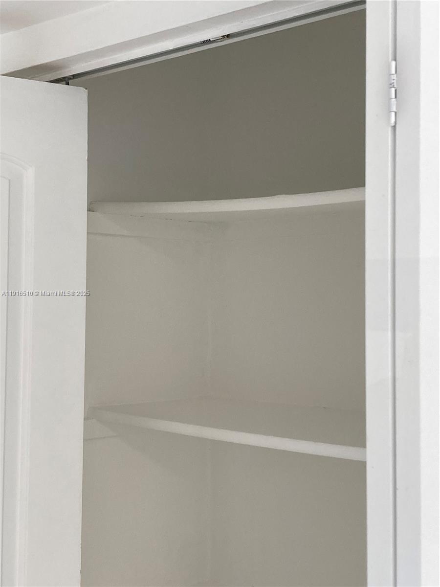 SUNSHORES CONDO - Residential