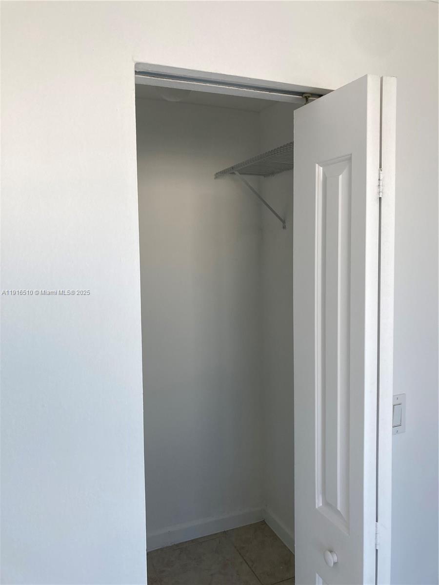 SUNSHORES CONDO - Residential