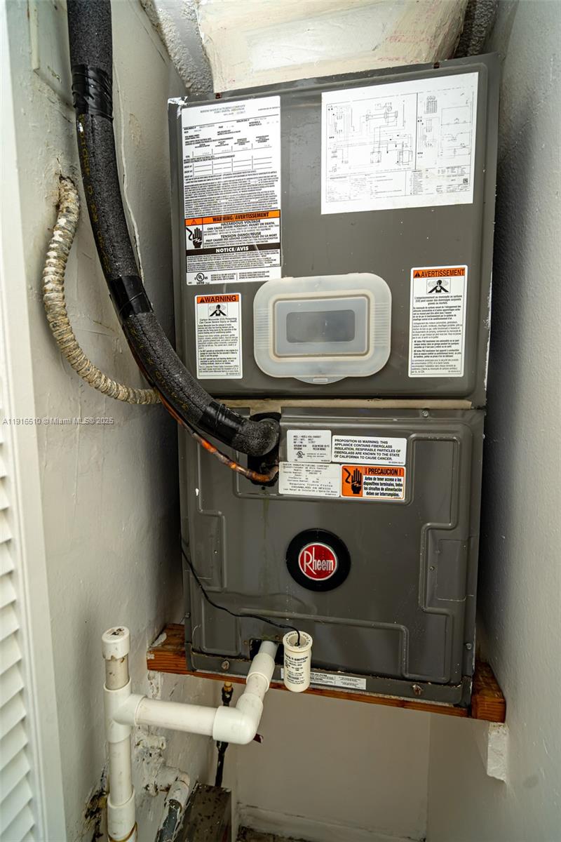 SUNSHORES CONDO - Residential