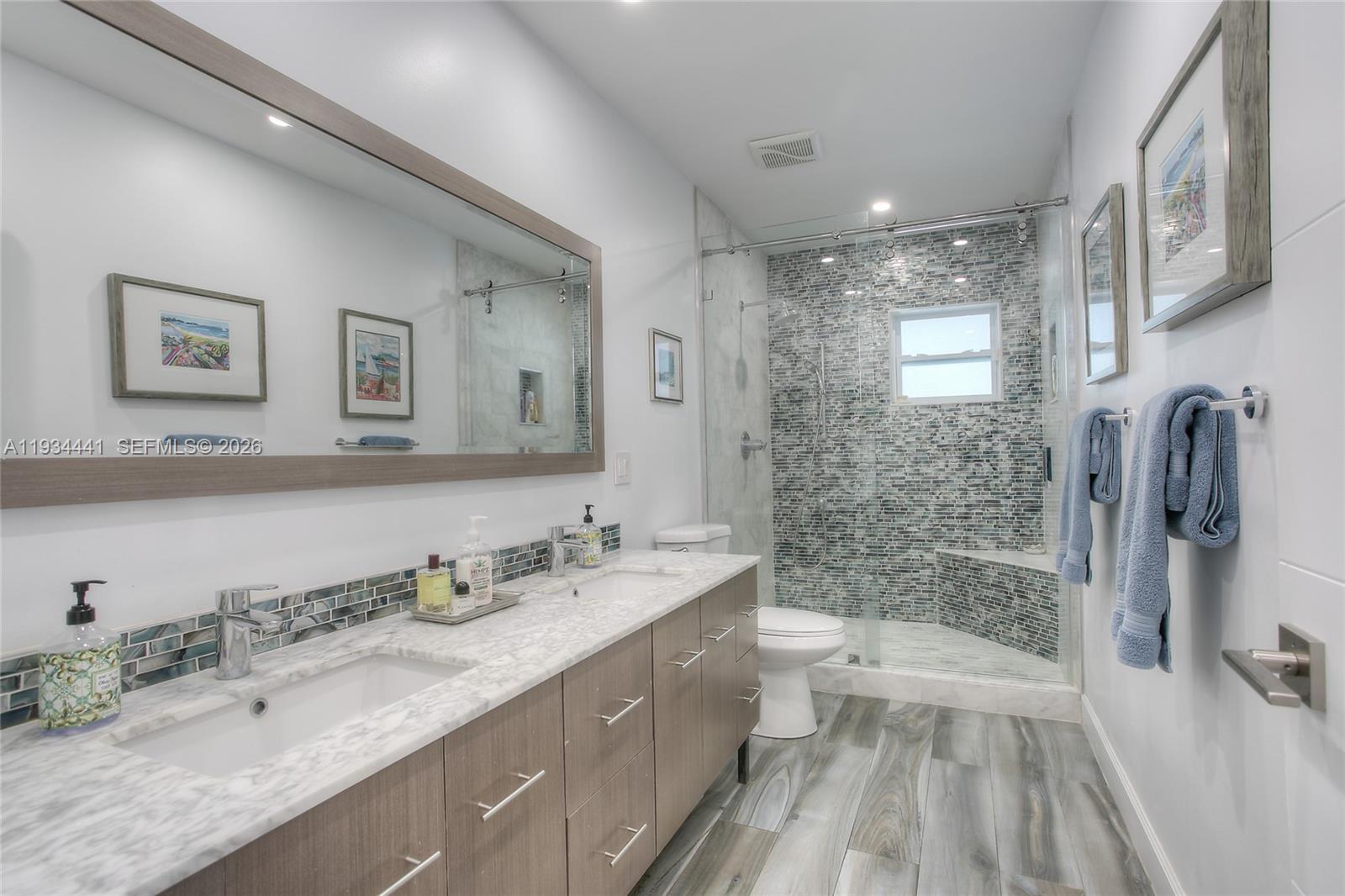 FARMERS ACRES - Residential