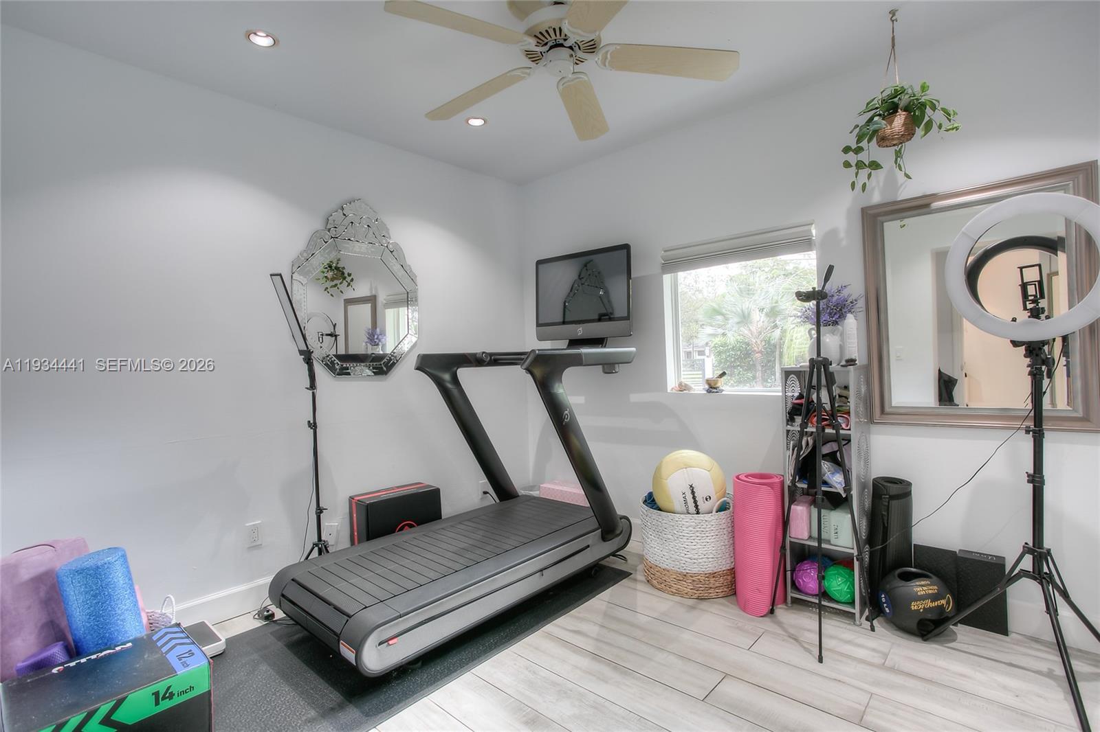 FARMERS ACRES - Residential