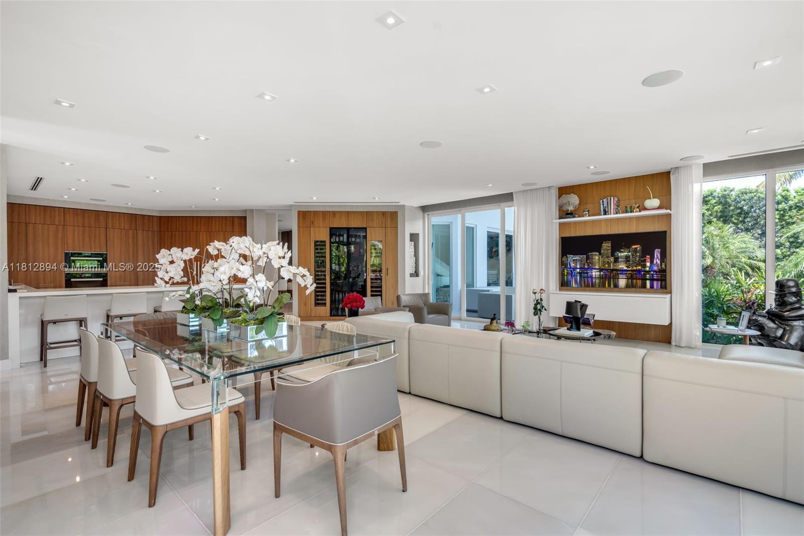 CAPE FLORIDA SUB SEC 1 - Residential Lease