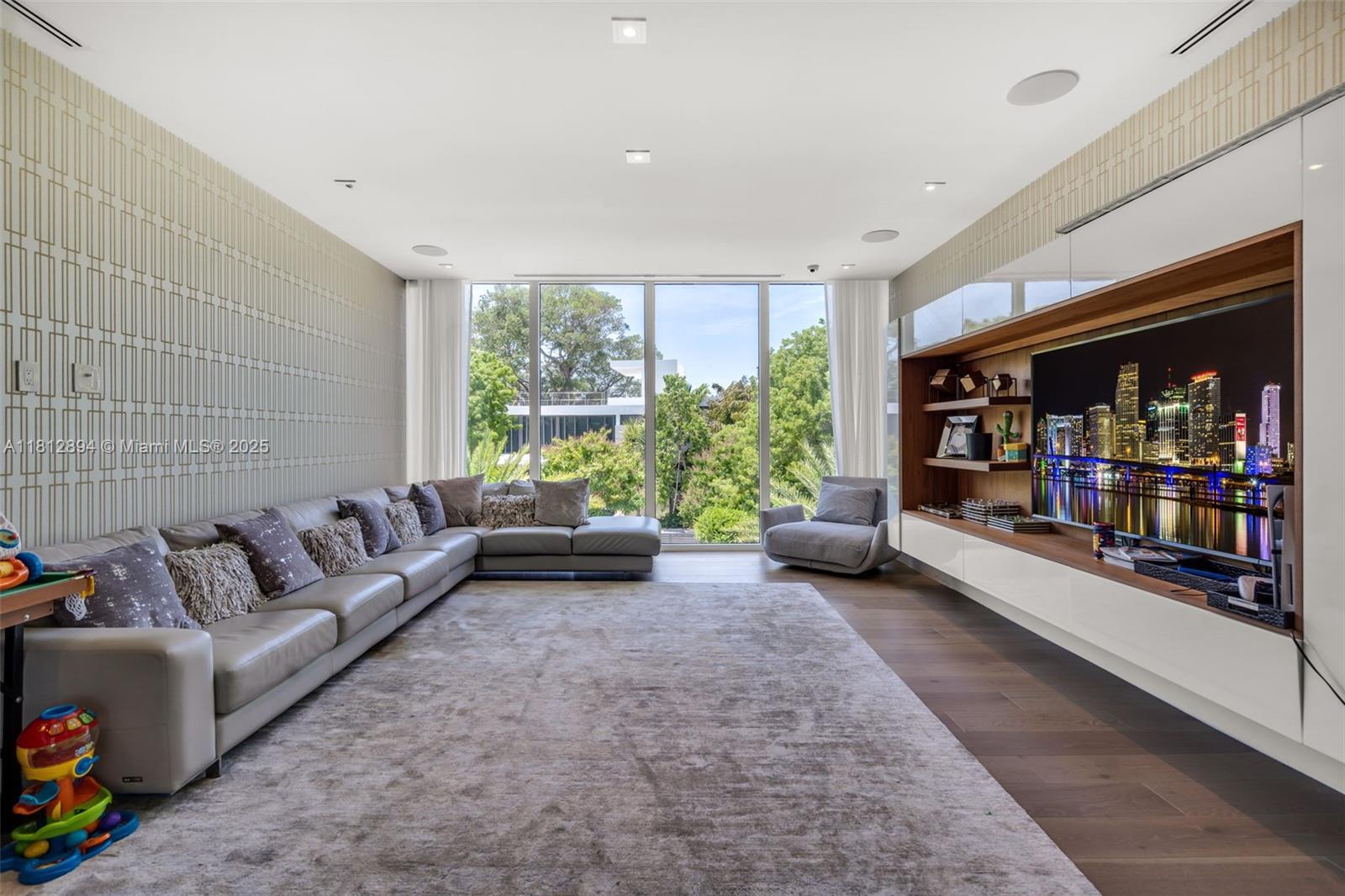 CAPE FLORIDA SUB SEC 1 - Residential Lease