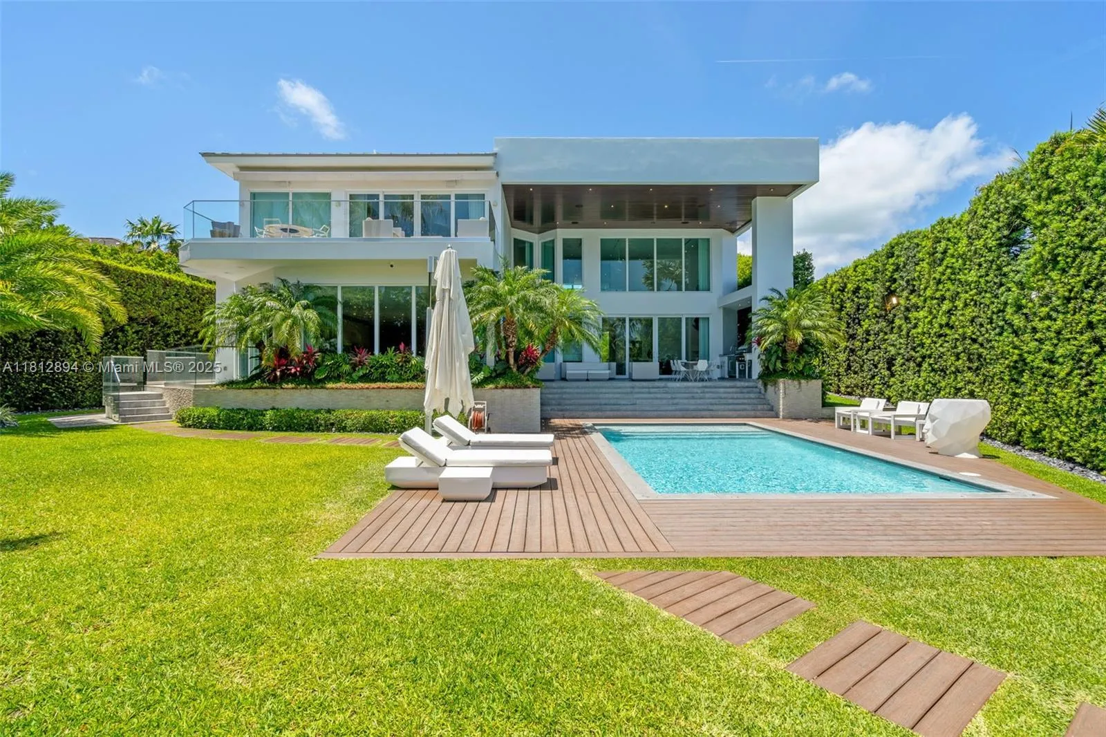 Key Biscayne, Florida 33149, United States, 6 Bedrooms Bedrooms, ,7 BathroomsBathrooms,Residential,Active,140636