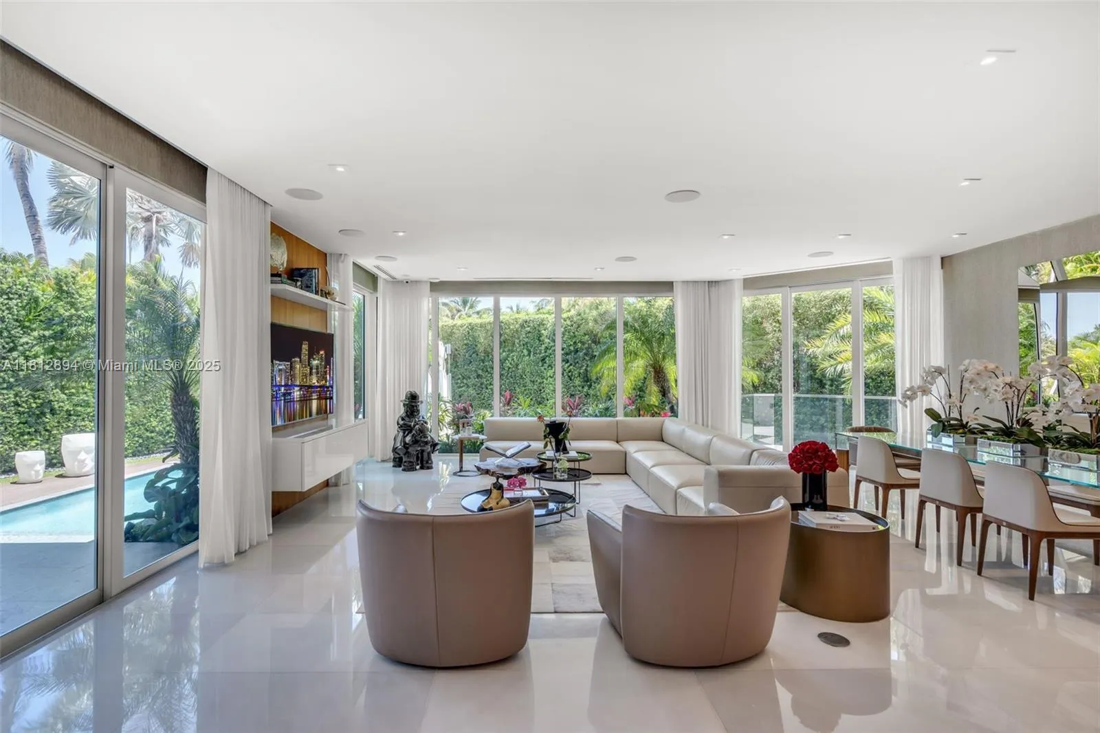 Key Biscayne, Florida 33149, United States, 6 Bedrooms Bedrooms, ,7 BathroomsBathrooms,Residential,Active,140636