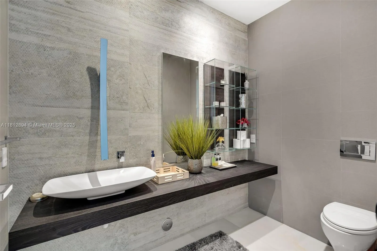 Key Biscayne, Florida 33149, United States, 6 Bedrooms Bedrooms, ,7 BathroomsBathrooms,Residential,Active,140636