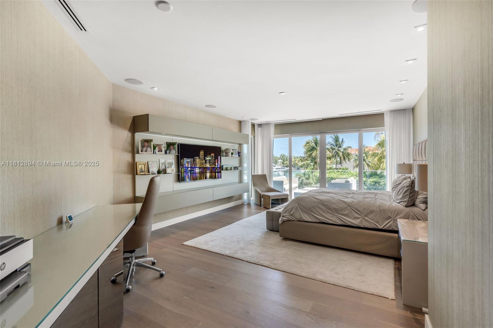 CAPE FLORIDA SUB SEC 1 - Residential Lease