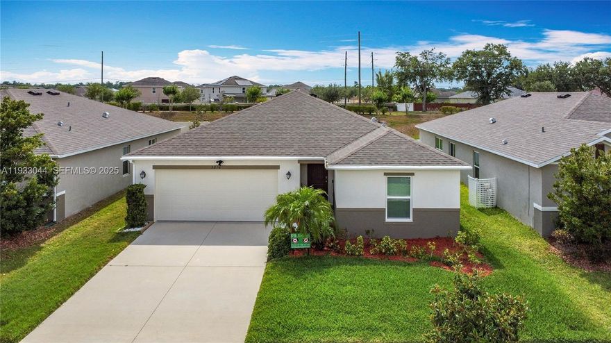 SELLER WILL CONTRIBUTE TOWARDS CLOSING COSTS. Spacious, well-located home in Kissimmee, perfect for families or rental investment. Just 20 minutes from Disney World and close to shopping, dining, and attractions. This stunning ENERGY STAR® certified home is move-in ready and was built in 2021 it still looks LIKE NEW! At the front of the home, you'll find two spacious secondary bedrooms, a full secondary bathroom, and a dedicated laundry room with garage access. As you move through the entrance hall, the modern open kitchen awaits, featuring sleek stainless steel appliances and seamlessly overlooking the expansive great room, perfect for entertaining. The private master suite is tucked away at the rear of the home, offering a generous walk-in closet and an elegant master bath with a dual-sink vanity. Prime Location!!! Enjoy easy access to the airport and major highways, including I-4, US 17-92, John Young Pkwy, and US 192. Plus, you'll be just minutes from shopping centers, dining, and entertainment options. Schedule your showing today