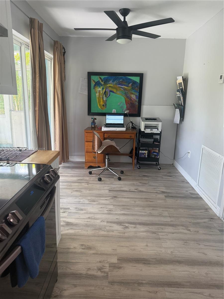 SUNRISE GOLF VLG SEC 24 - Residential